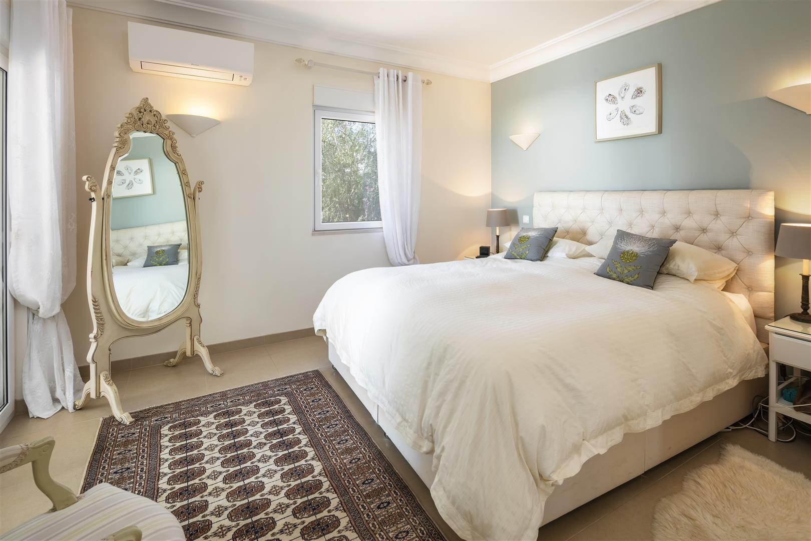 Praia da Luz, Algarve Sadler's Property